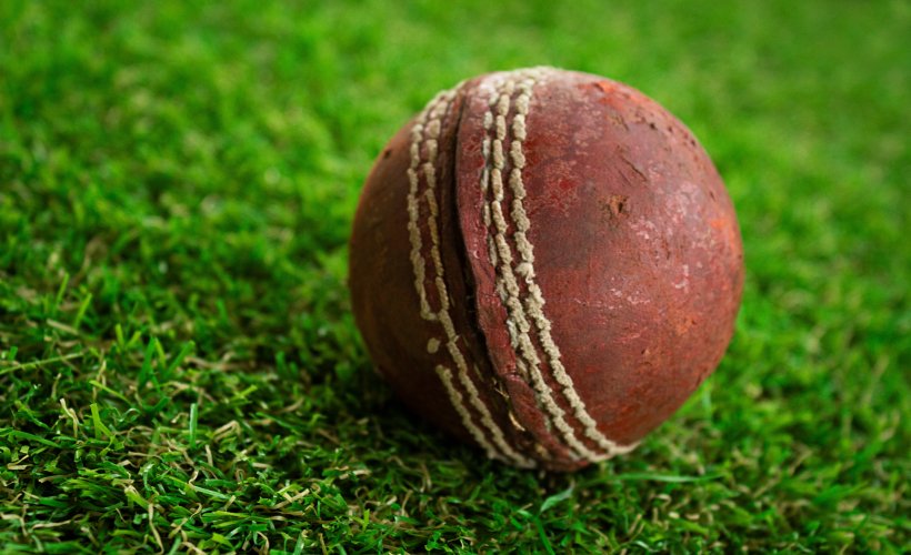 ENGLAND TAKE THE SHOW ON THE ROAD